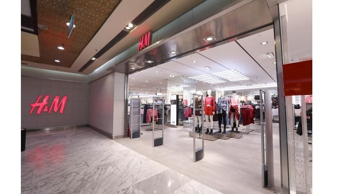 H & M