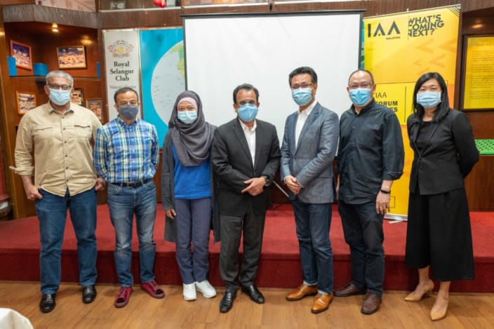 Prashant with IAA Malaysia Executive Committee members