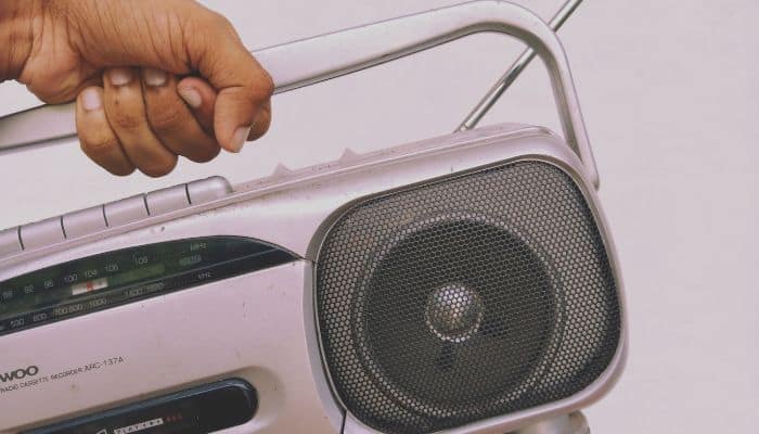 Large chunk of Peninsular Malaysians still listen to radio weekly
