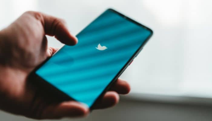 Twitter’s policy banning tweets promoting rival socmed retracted after a few hours