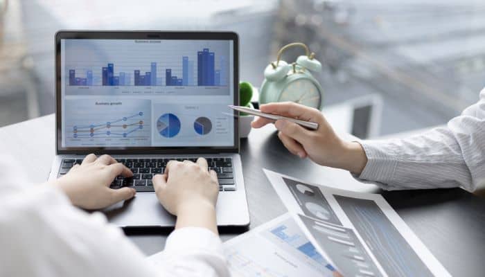 Brands still waste 40% of their digital ad budgets in Q2 2023: report
