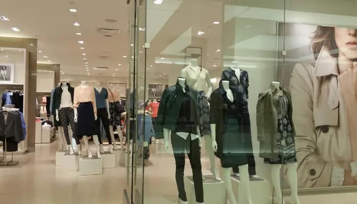 HK’s retail sales in November rose to $34.2b, marking 15.9% increase since 2022