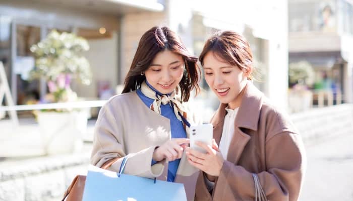 Around 40% of Australians admit they bought something online after seeing it on social media
