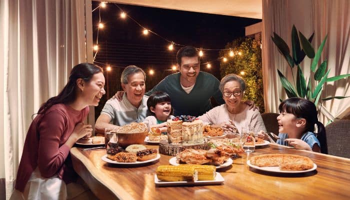 This is how Filipinos make extra-special moments with their moms on Mother’s Day, according to GrabAds