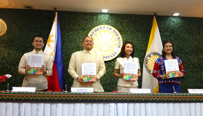 DOT teams up with AirAsia to promote PH as Muslim-friendly destination